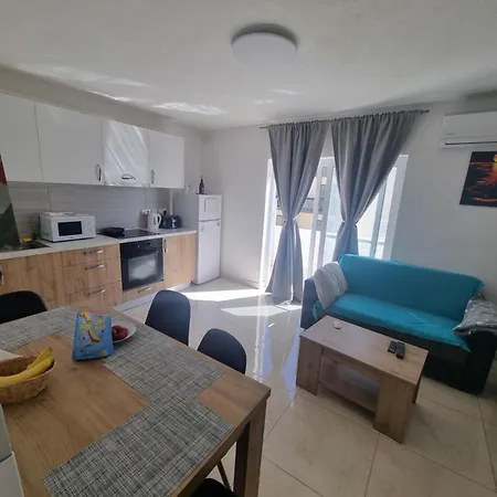 Harmony Flats アパート セント・ポールズ・ベイ